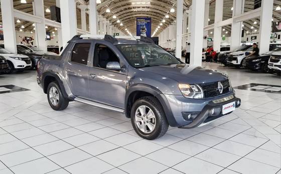 RENAULT DUSTER OROCH 2.0 16V FLEX DYNAMIQUE 4P AUTOMÁTICO RENAULT DUSTER OROCH 2.0 16V FLEX DYNAMIQUE 4P AUTOMÁTICO